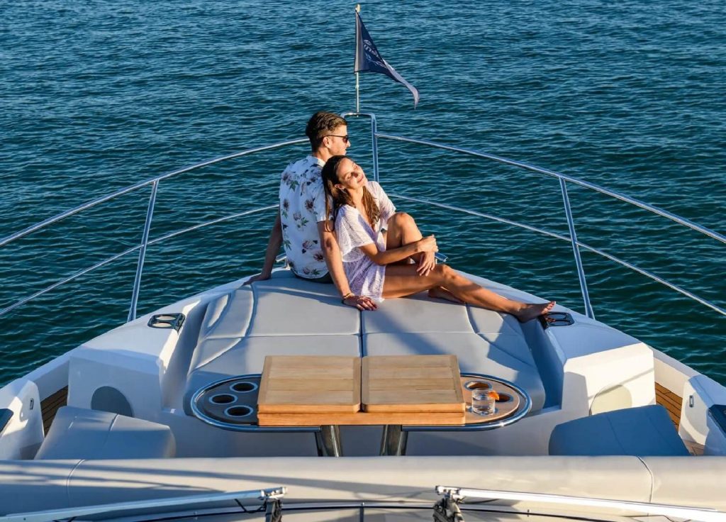 Sunseeker Manhattan 68 „Apollo" – Deck