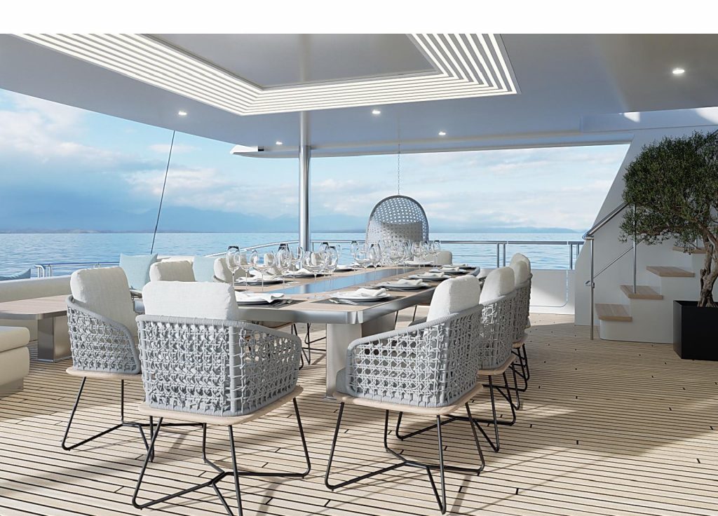 MV Custom Line 45.5m „Adri" – Deck