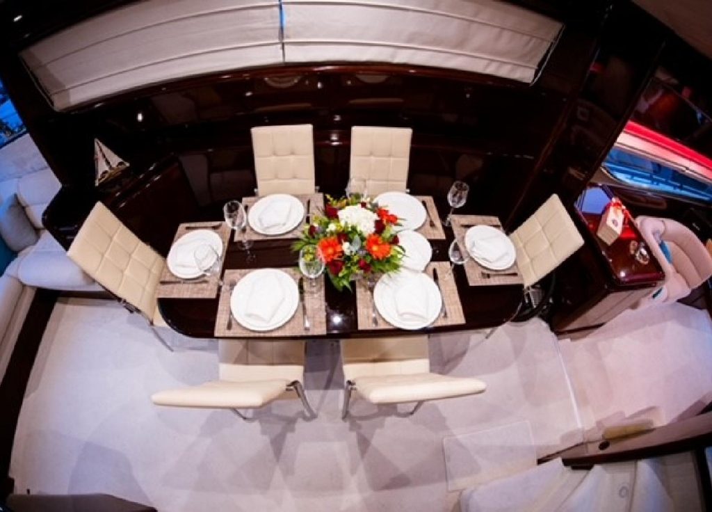 Ferretti 72 „Hasard" – Ansicht 5