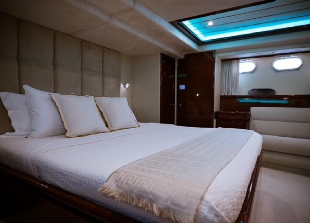 Ferretti 72 „Hasard" – Ansicht 7