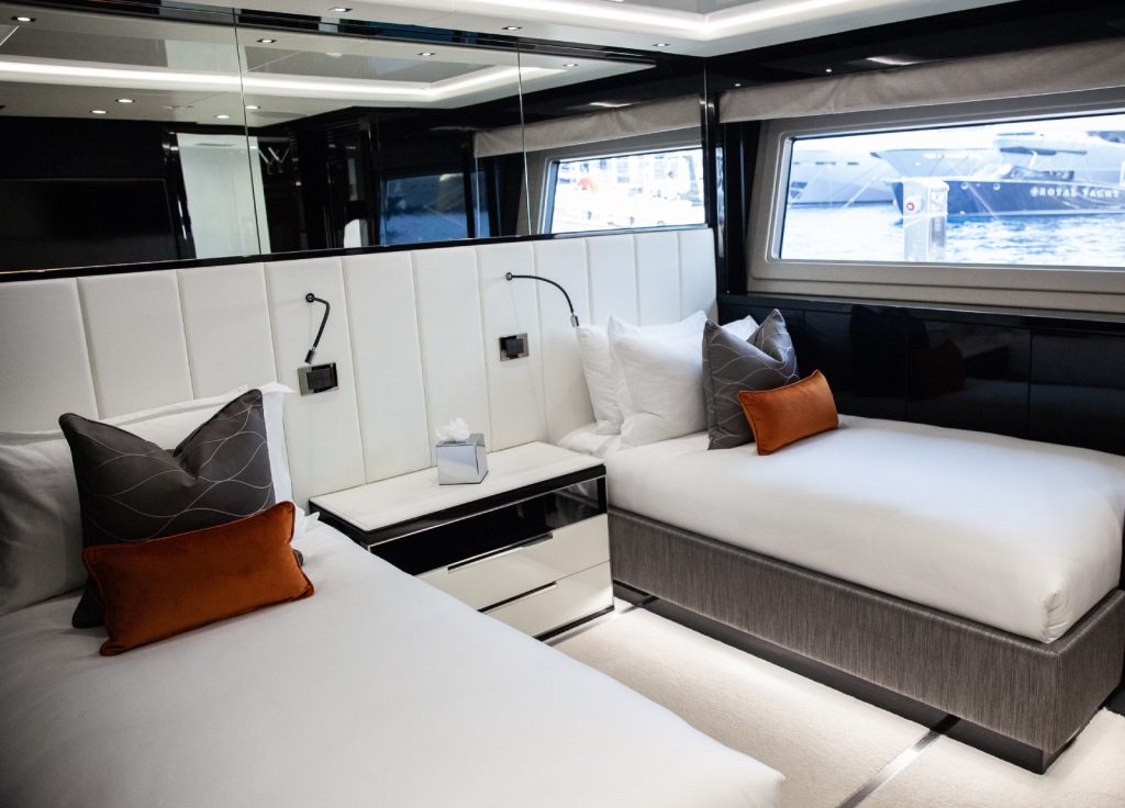 Sunseeker 131 "Sonishi" – Kabine