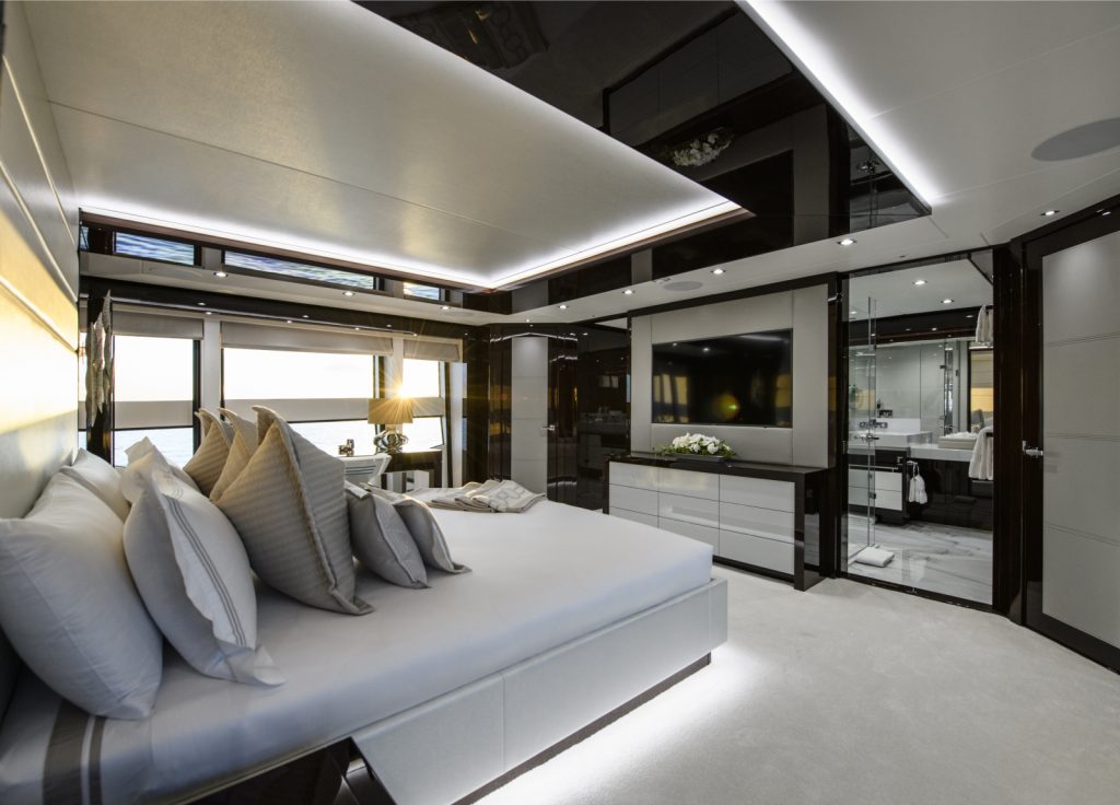 Sunseeker 40m "Berco Voyager" – Mastersuite