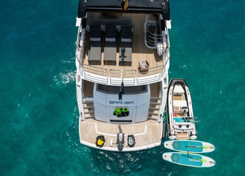 Sunseeker 76 "Saahsa" – Badeplattform