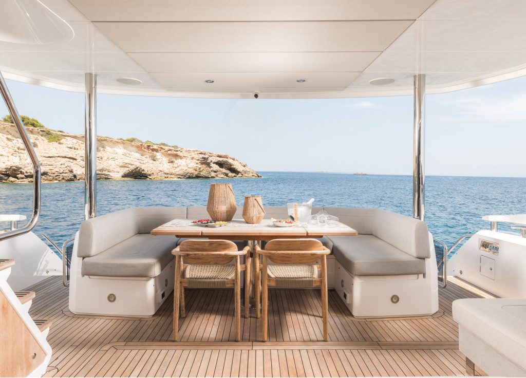 Sunseeker 76 "Saahsa" – Essbereich