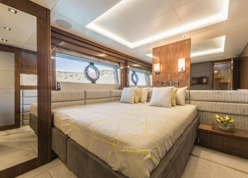 Sunseeker 86 "Sea Water II" – Ansicht 12