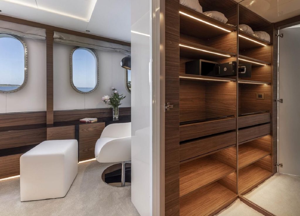 MV Custom Line 52M „Anthea" – Ansicht 8