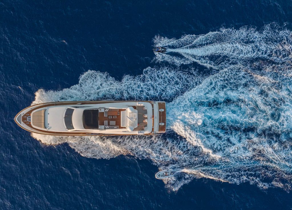 Astondoa 102 GLX "B4" – Ansicht 3