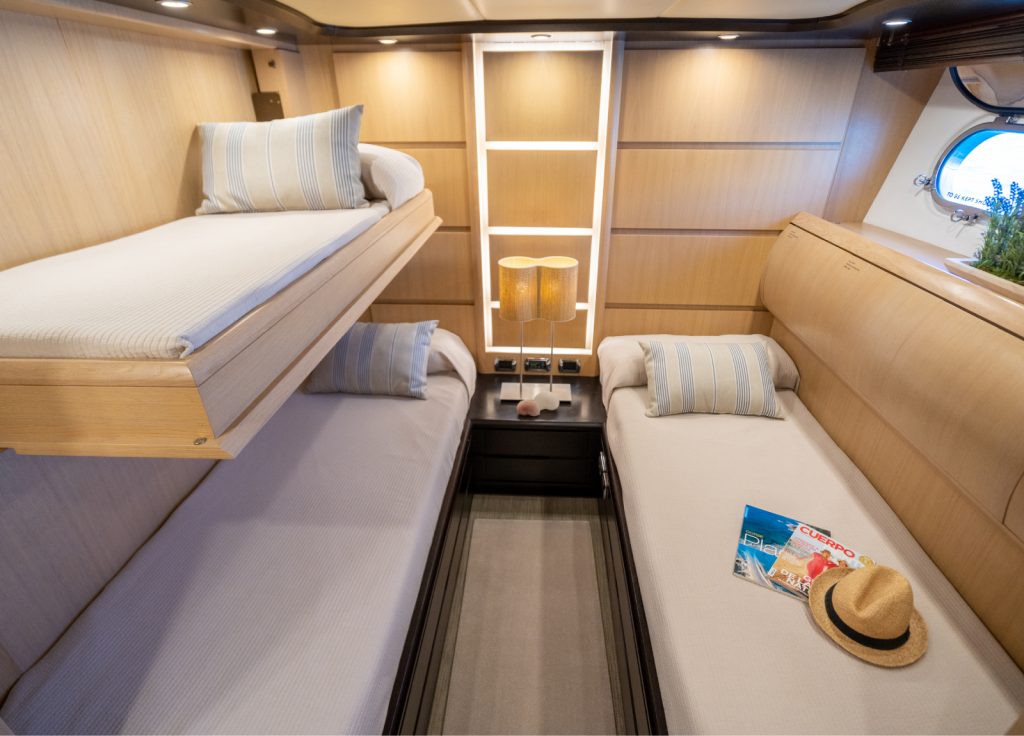 Astondoa 102 GLX "Dolce Vita IV" – Zweibettkabine