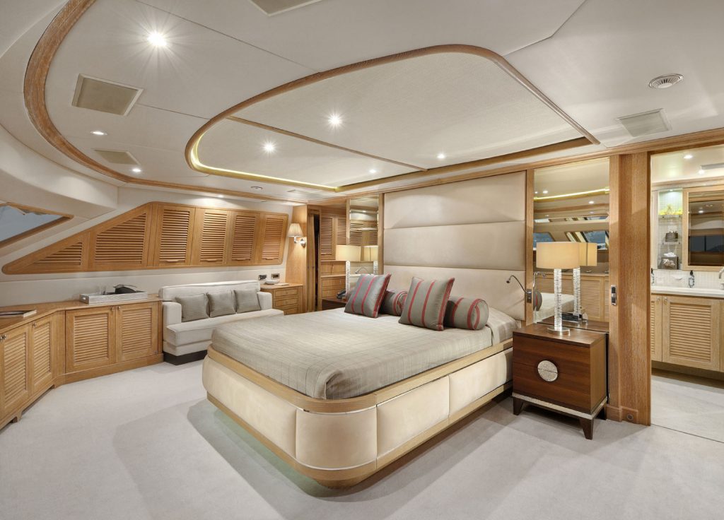 Benetti Classic 120 "Quest R" – Mastersuite