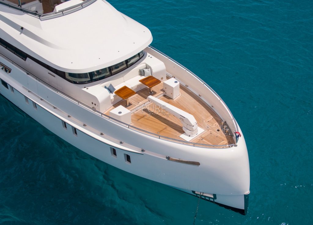 Vanquish 82 “Sea Story” – Bug