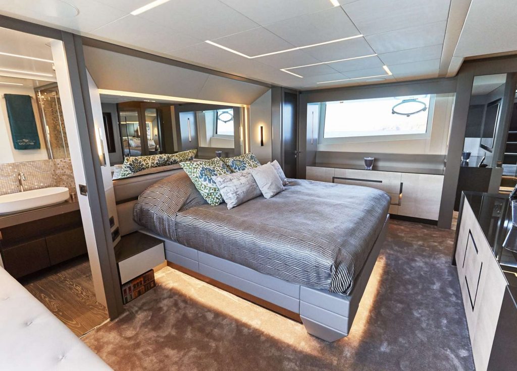 Pershing 9X "Baloo III" – Kabine