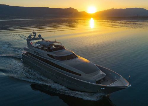 Luxusyacht Admiral 35 "Anavi"