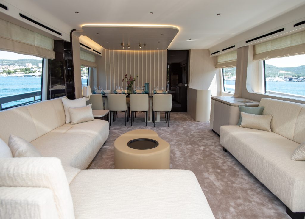 Azimut 78 Fly "Prewi" – Flybridge
