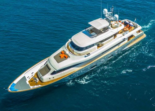Luxusyacht Ferretti Navetta 33 "Seventh Sense"