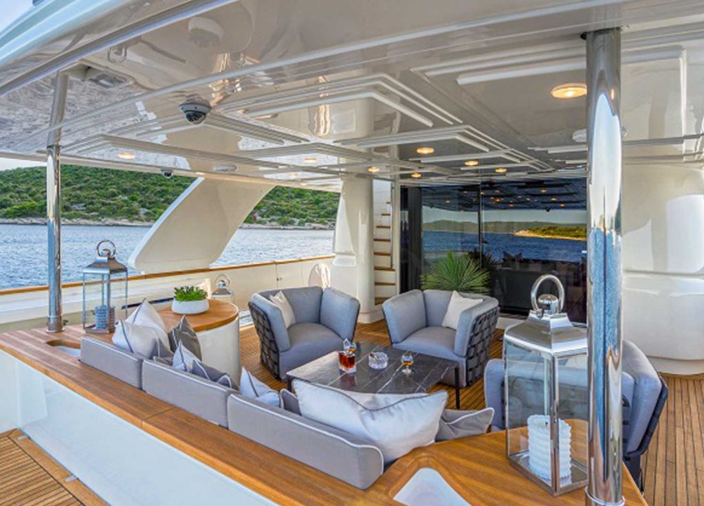 Ferretti Navetta 33 "Seventh Sense" – Ansicht 3