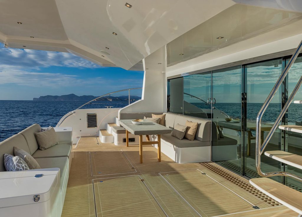 Silent Yachts "Silent Dream" – Essbereich