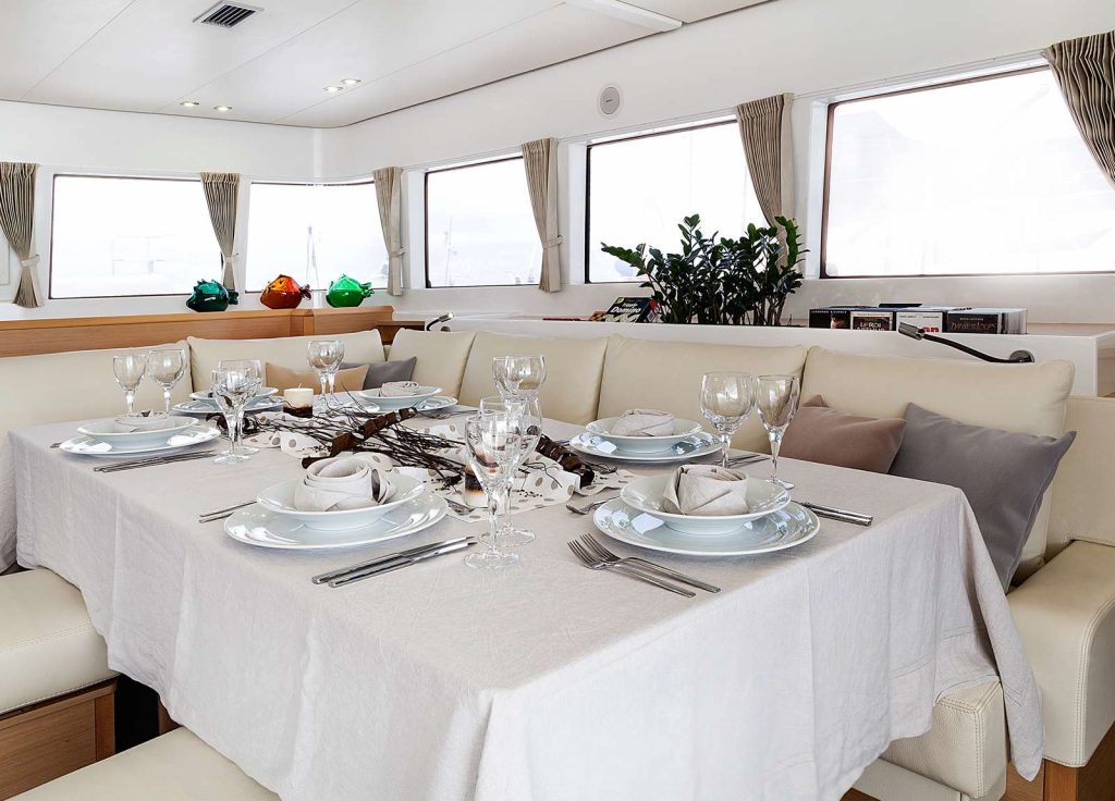 Lagoon 620 "Nova" – Essbereich