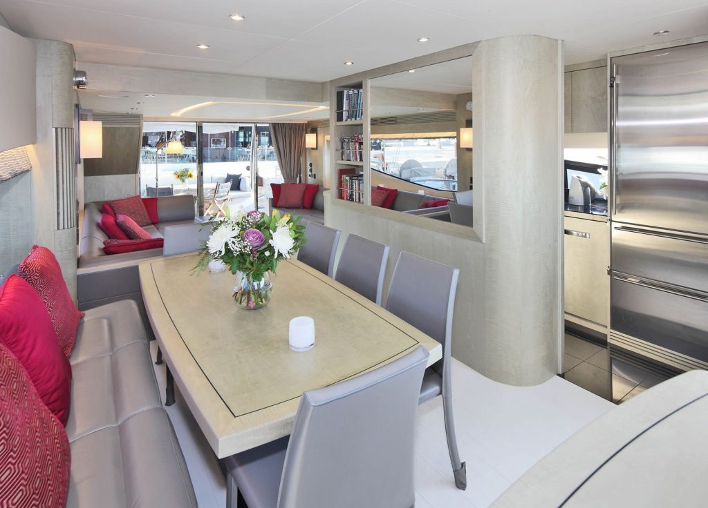 Sunseeker 75 "Raoul W" – Essbereich