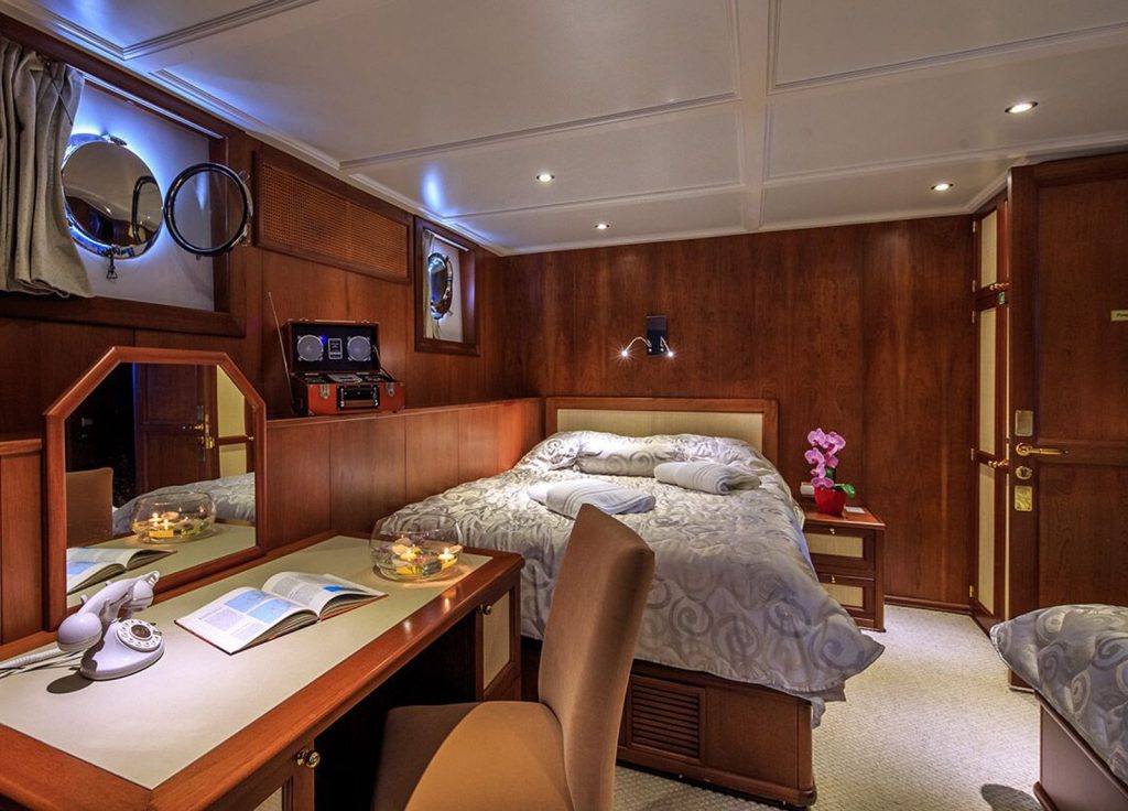 Aegean Yachts 131 "Donna Del Mare" – Kabine