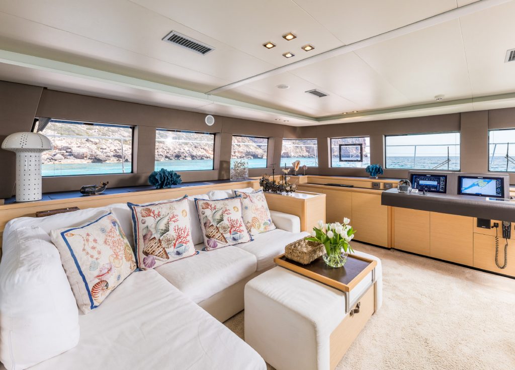 Lagoon 630 "Seek" – Salon