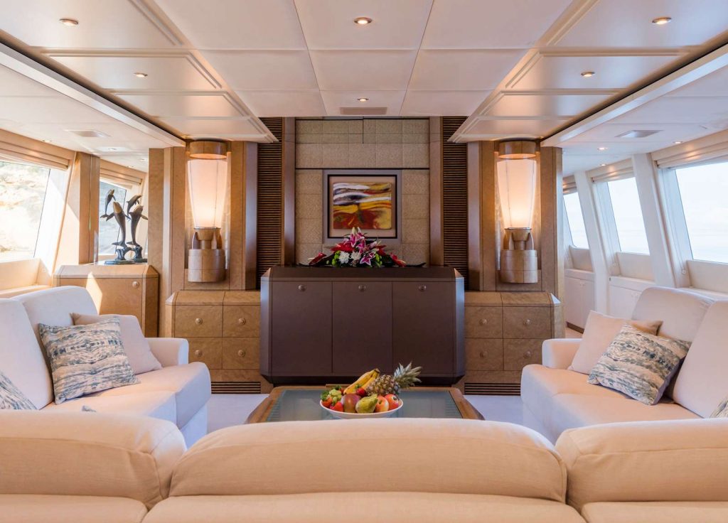Evolution Yachts 34m "Benita Blue" – Lounge