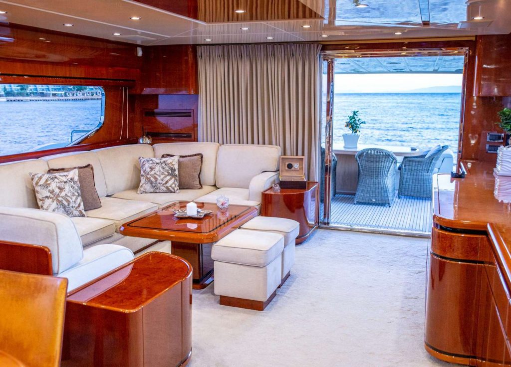 Possilipo 80 "Pareaki" – Lounge