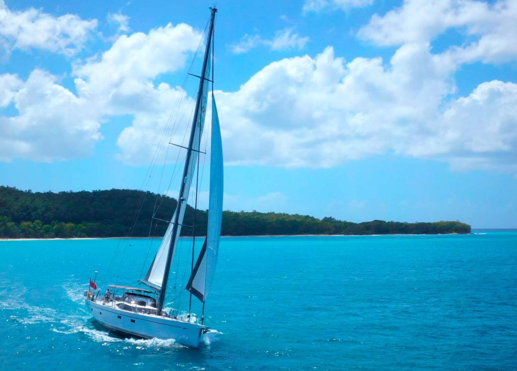 Oyster 825 "Champagne Hippy" – Ansicht 2