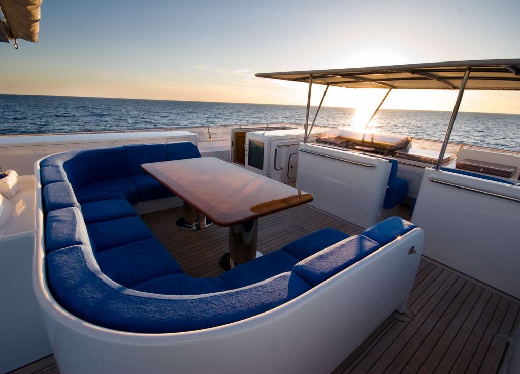 Heesen 35 "Alcor" – Oberdeck