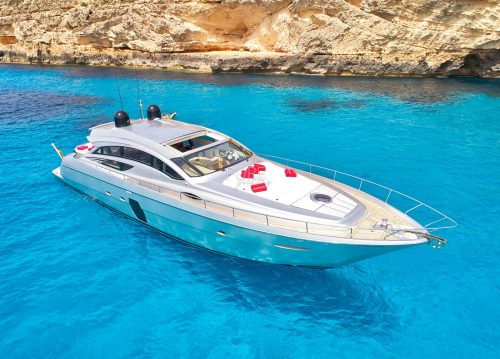 Luxusyacht Pershing 72 "Legendary"