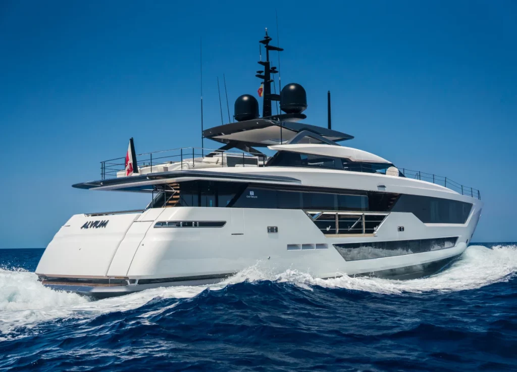 Custom Line 33m "Alvium" – Ansicht 3
