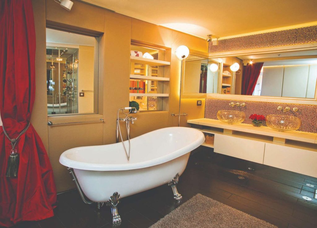 Zepter Yacht 50m "Joy Me" – Mastersuite