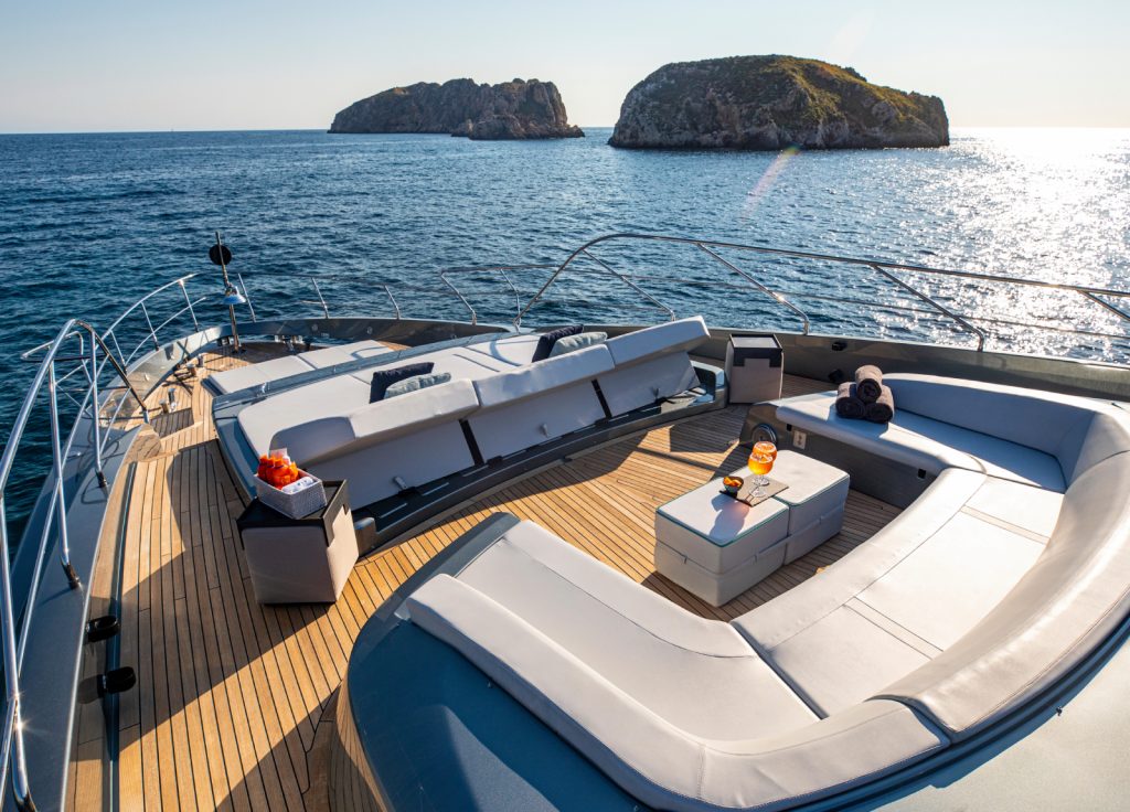 Riva 110 "Figurati" – Bug