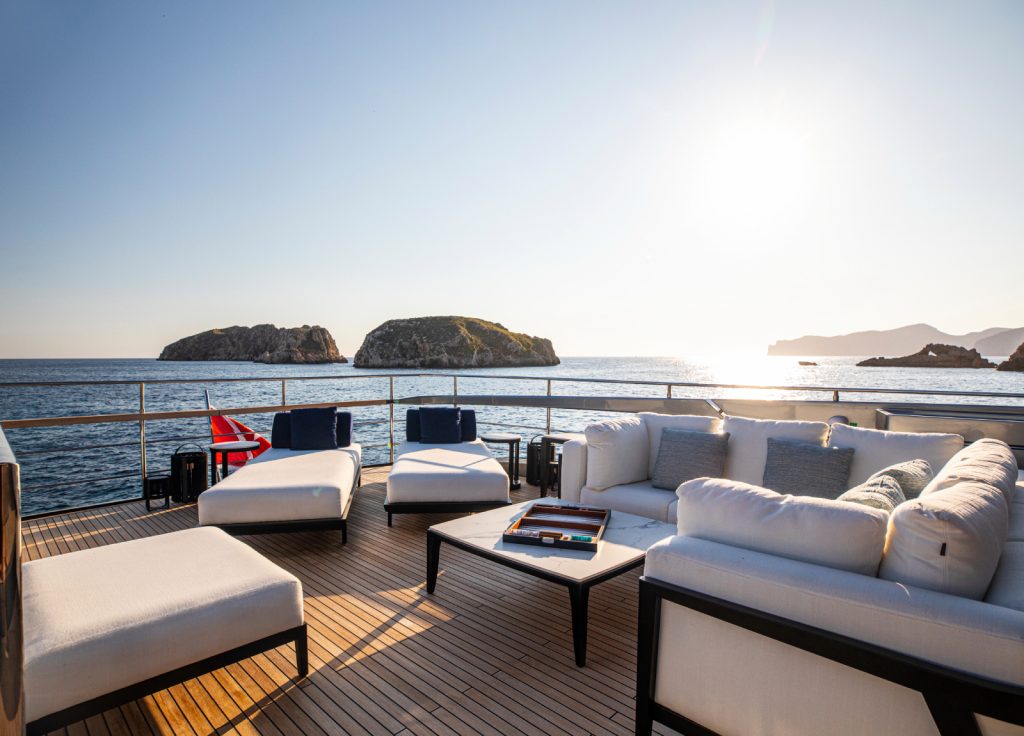 Riva 110 "Figurati" – Lounge