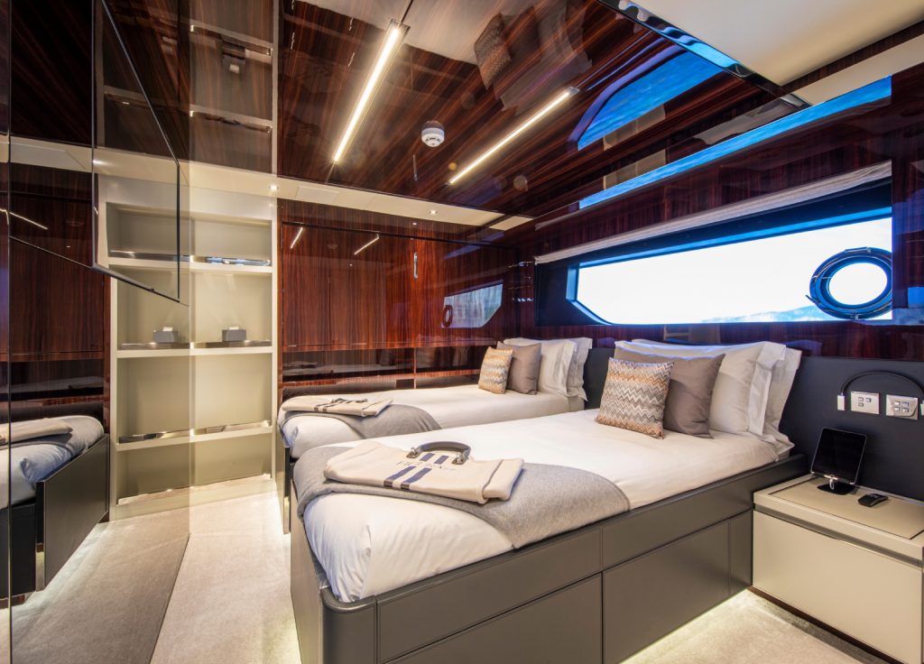 Riva 110 "Figurati" – Kabine