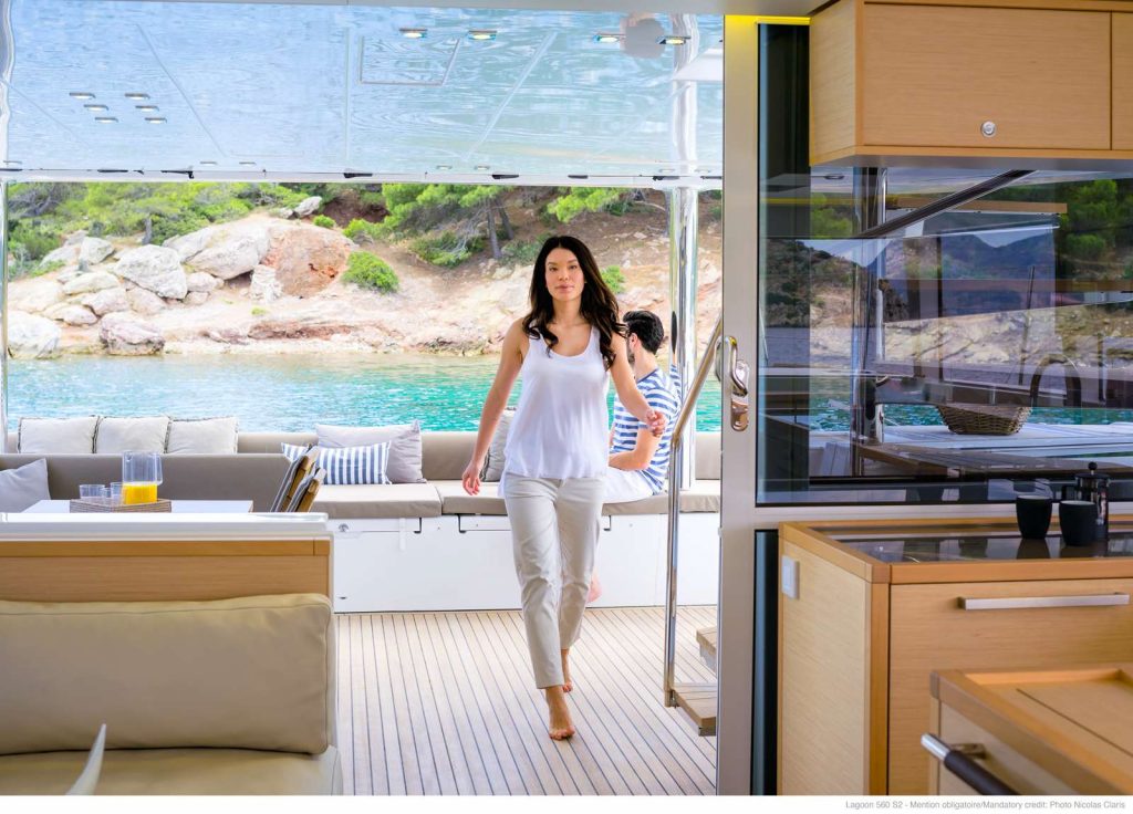 Lagoon 560 S2 "Moya" – Salon