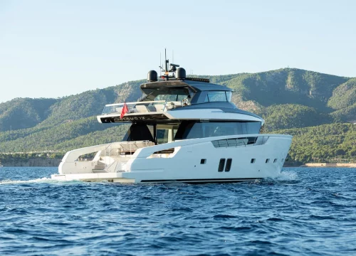 Luxusyacht Sanlorenzo SX76 "Cloud IX"