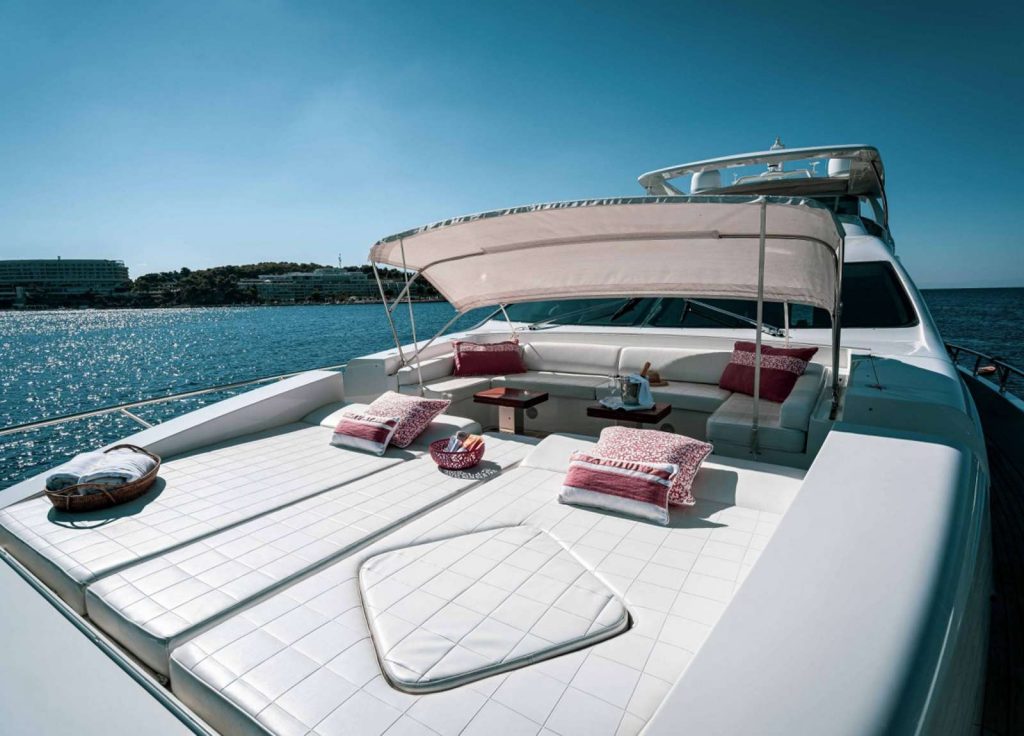 Azimut 29,9M "KOUKLES" – Ansicht 2