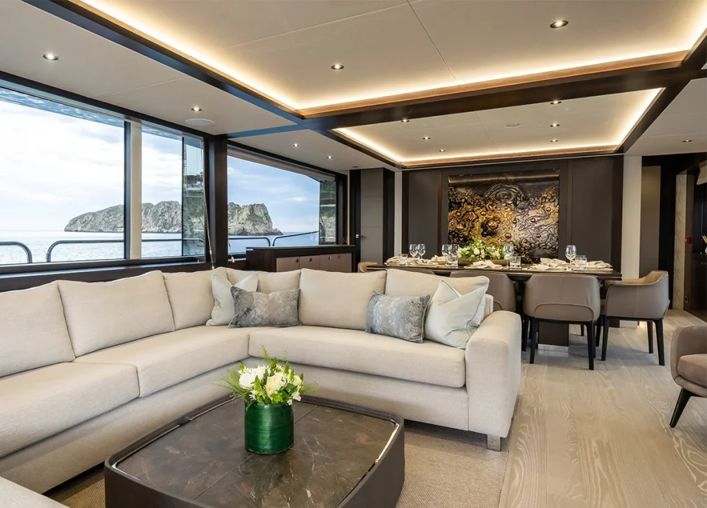 Sunseeker 92 "Blue Infinity One" – Innenbereich