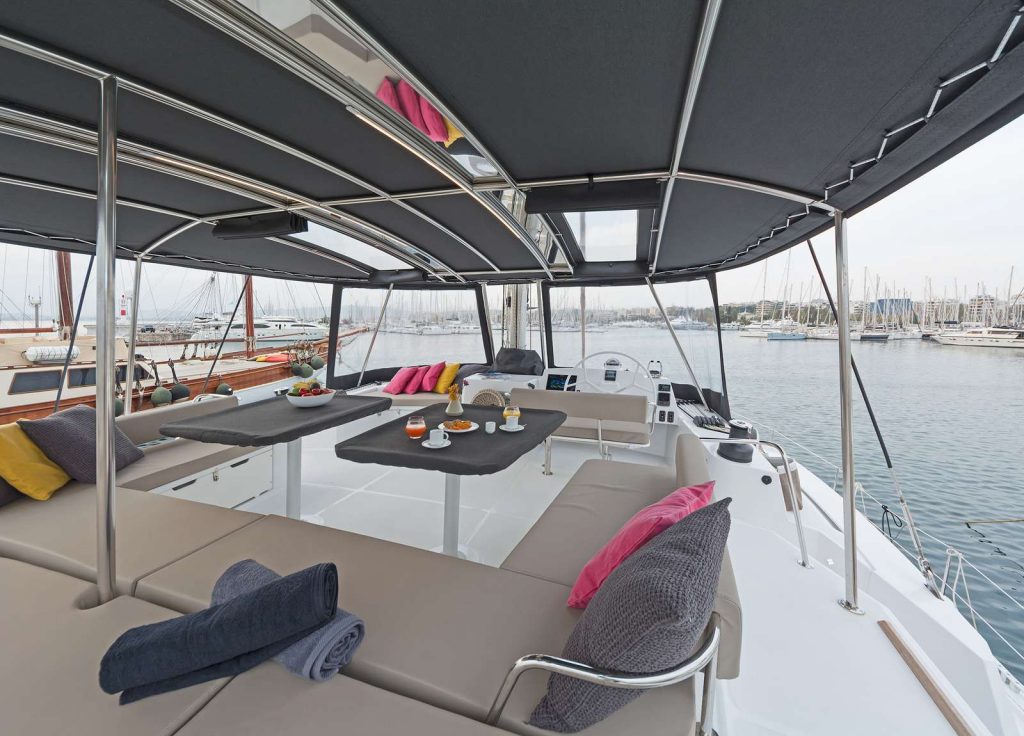 Bali 5.4 "Babalu" – Oberdeck