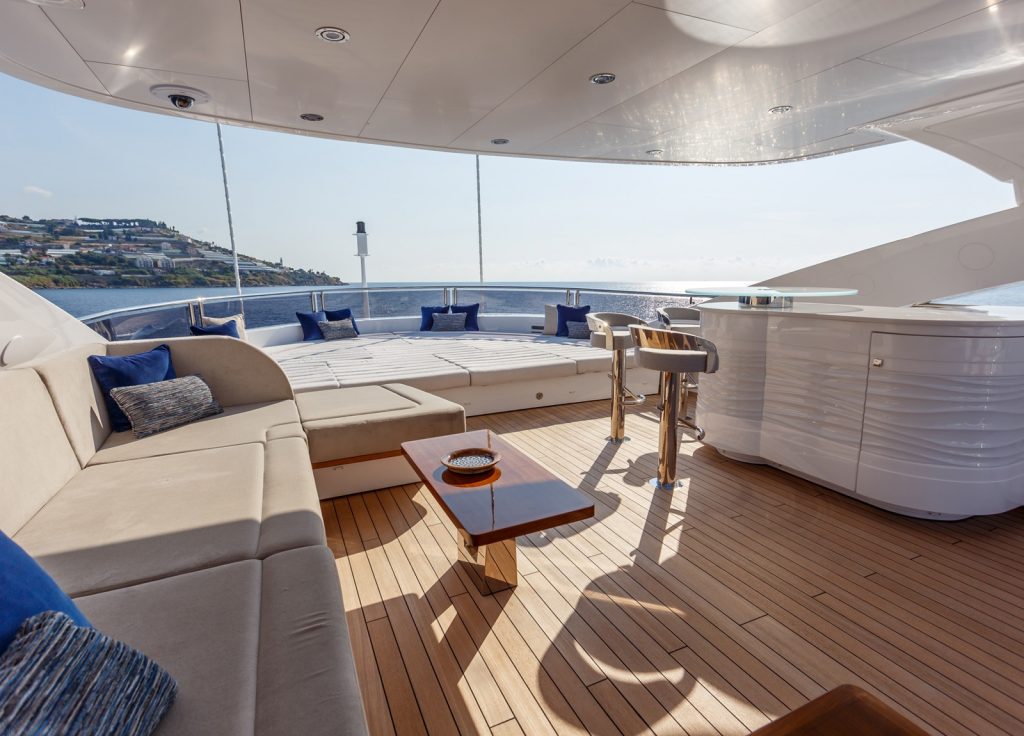 Sunseeker 131 "No.9" – Oberdeck