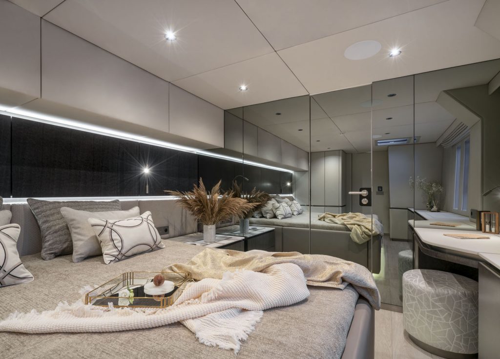 Sunreef 70 "Yolo" – VIP-Kabine