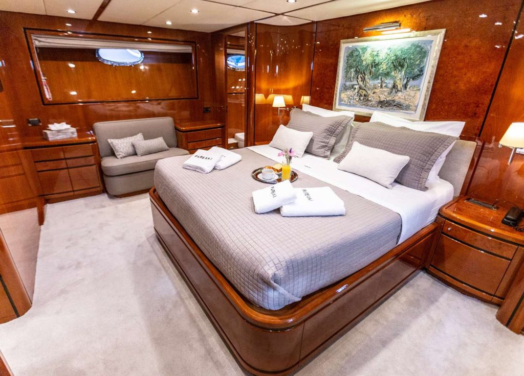 Possilipo 80 "Pareaki" – VIP-Kabine