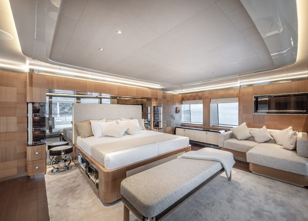Yildiz 43m "Sunrise" – Mastersuite