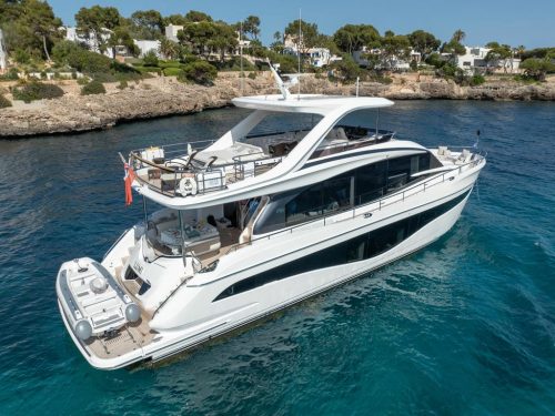 Luxusyacht Princess "Lumi"
