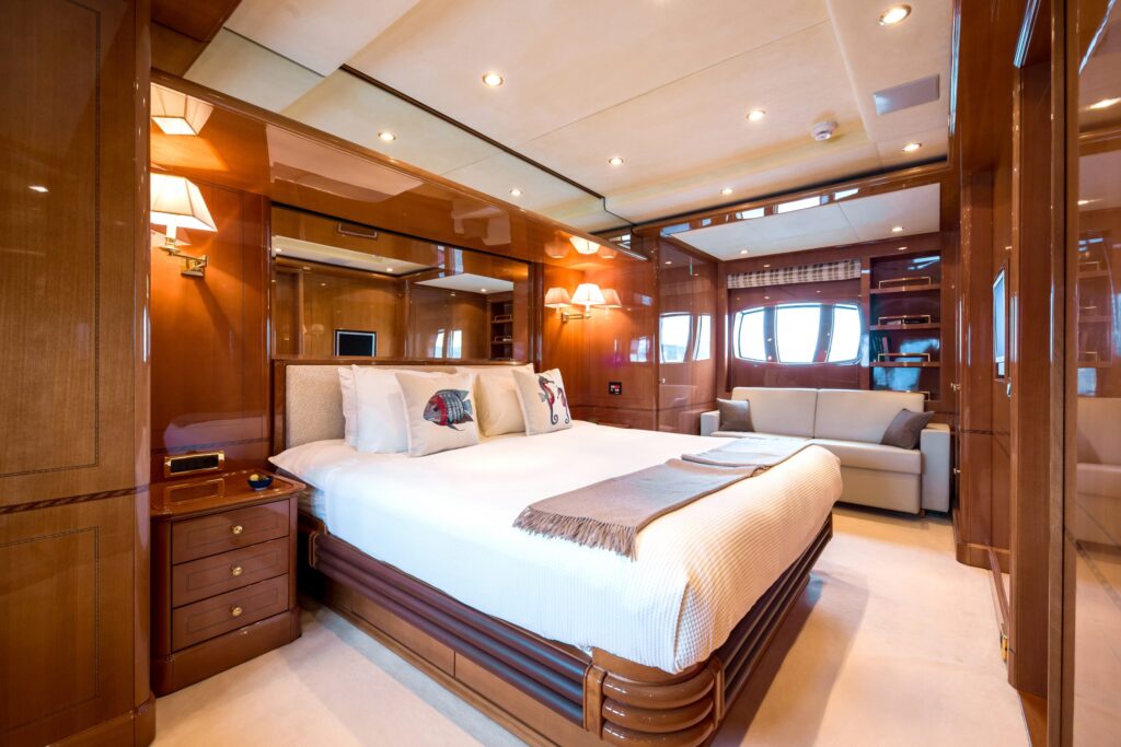 Benetti "Rebecca V" – Mastersuite