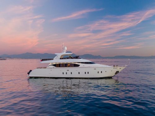 Luxusyacht Maiora "My Life"