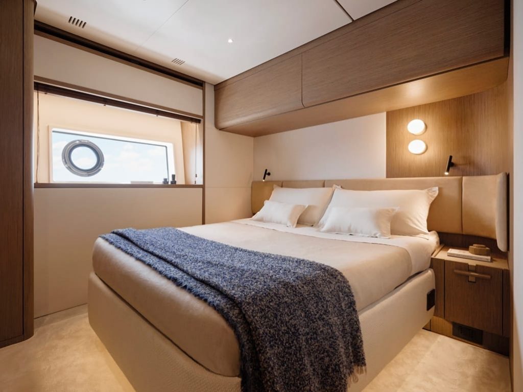 Azimut 82 Fly "Balance" – Flybridge